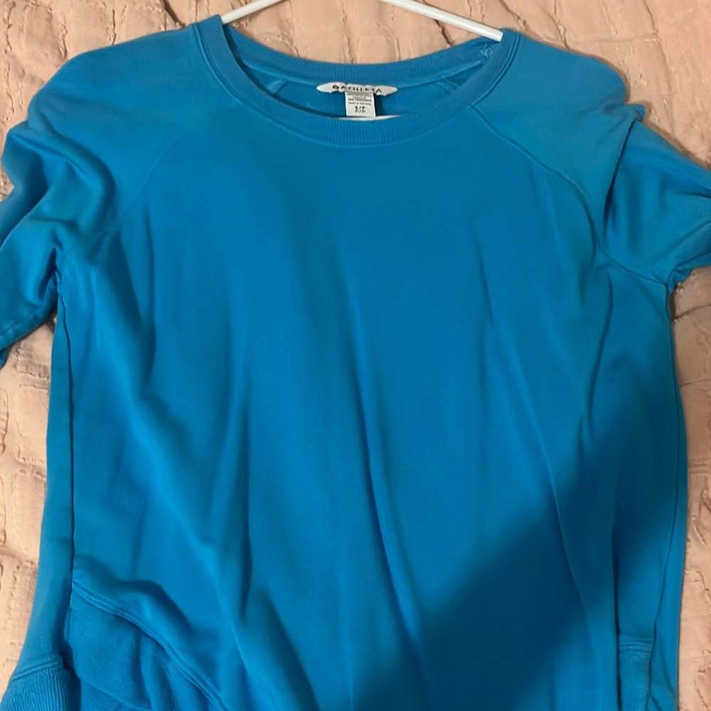 long sleeve athleta shirt
